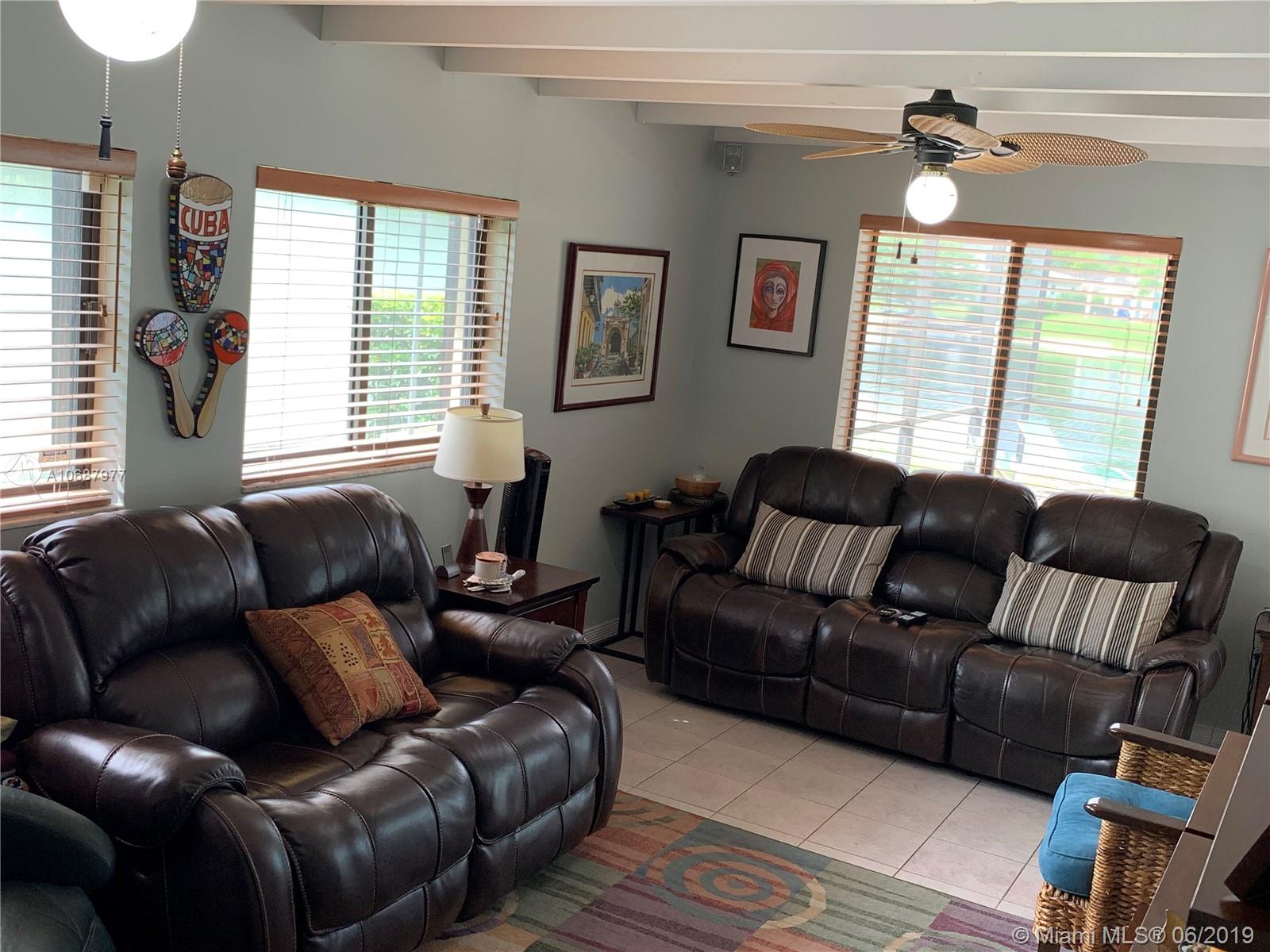 14841 Lewis Road Miami Lakes, FL 33014 - Photo 19 of 32 Family room