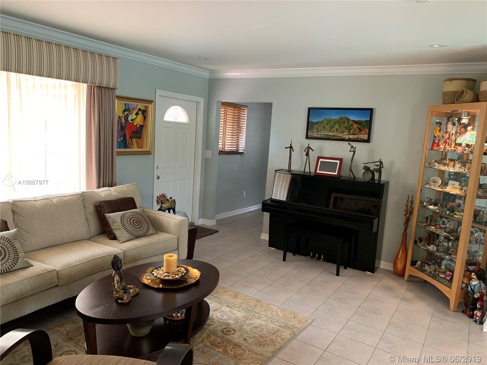 14841 Lewis Road Miami Lakes, FL 33014 - Photo 25 of 32 Gallery Image 25