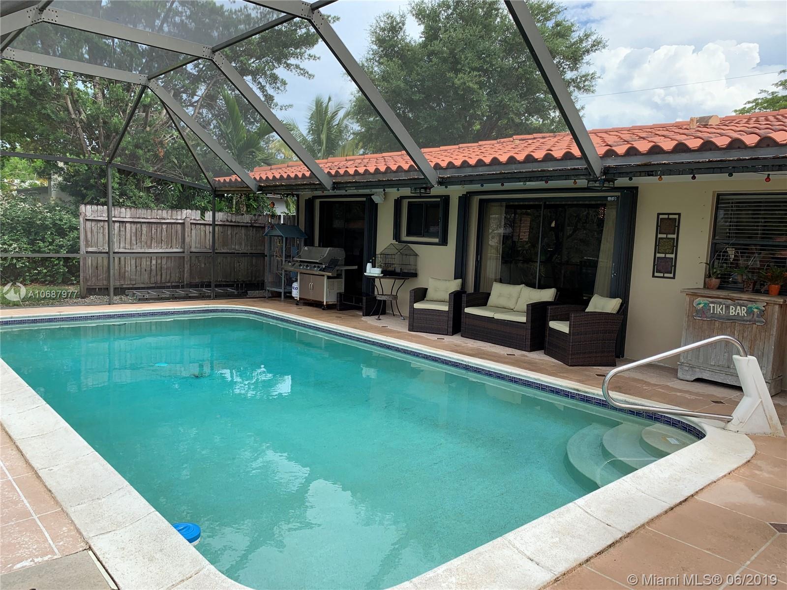 14841 Lewis Road Miami Lakes, FL 33014 - Photo 27 of 32 Gallery Image 27
