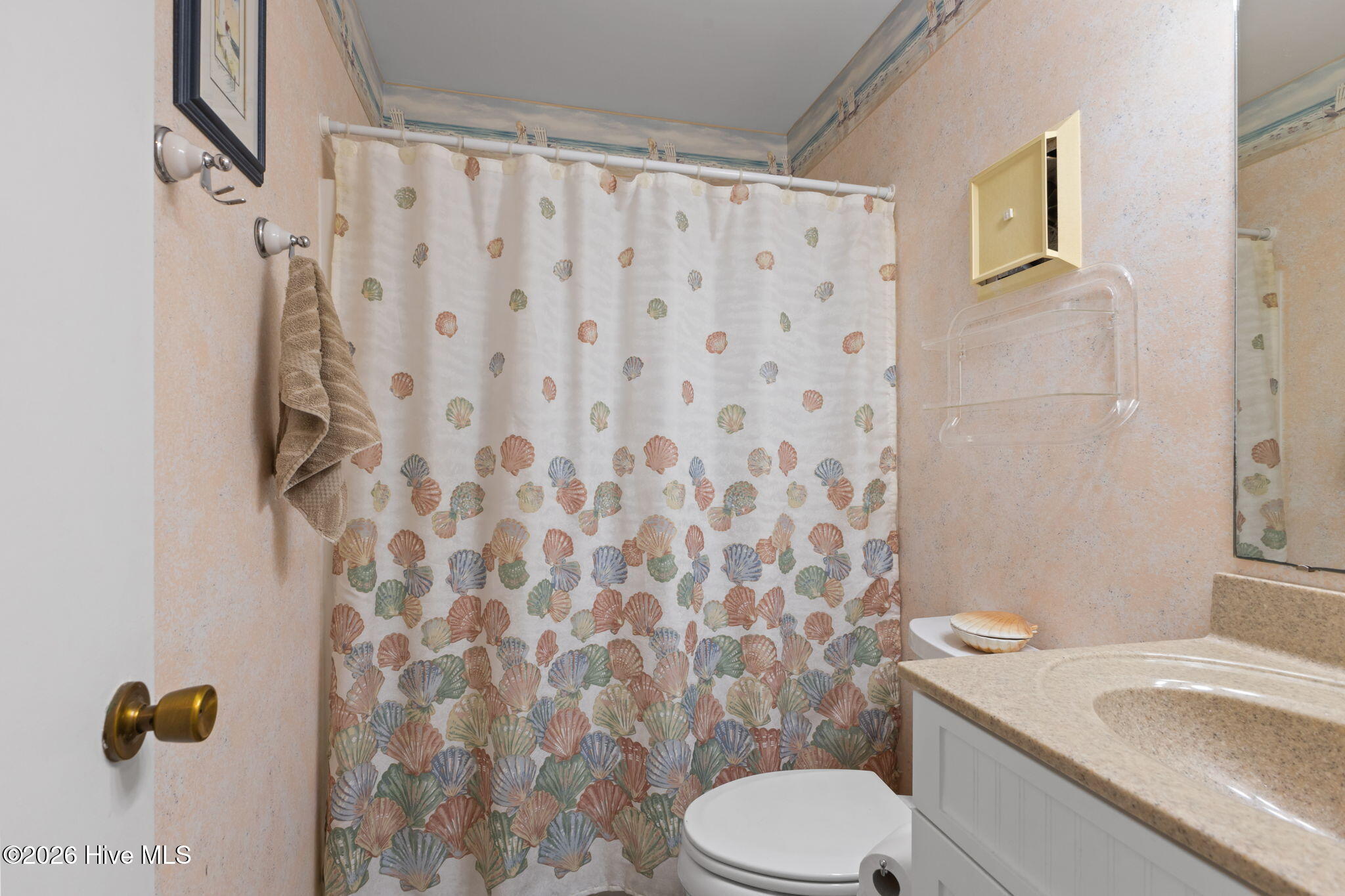 9201 Coast Guard Road, Unit I207 Emerald Isle, NC 28594 - Photo 14 of 25 Bathroom