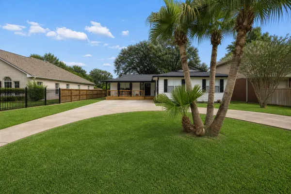$290,000 | 8205 Arrowhead Lane, Houston, TX 77075