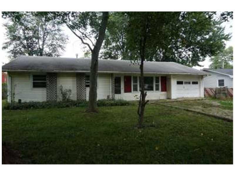 10144 Edgewood Road Brownsburg, IN 46112 - Photo 2 of 12