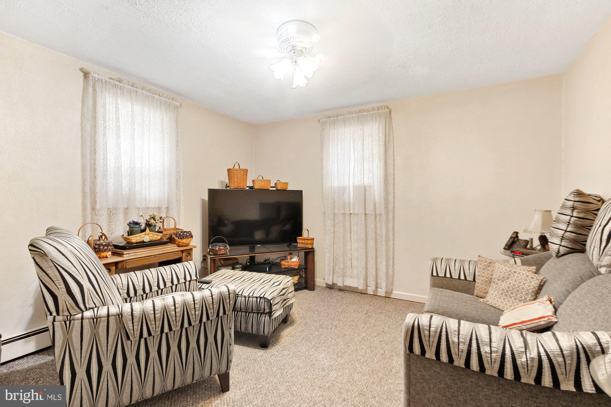 779 Old Commons Road Windsor, PA 17366 - Photo 12 of 28 First floor bedroom