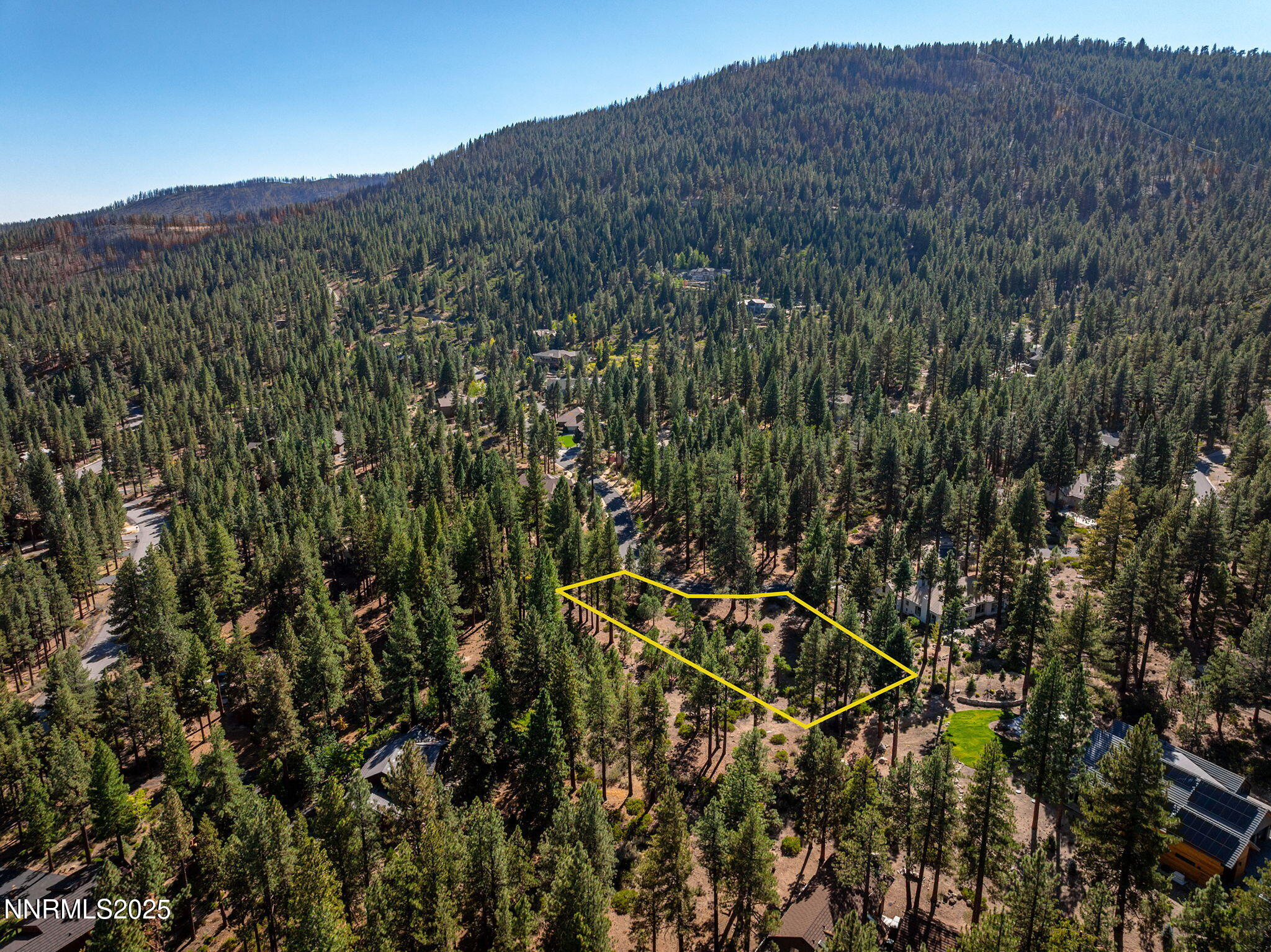 293 East Jeffrey Pine Road Reno, NV 89511 - Photo 11 of 13 7-web-or-mls-DJI_20250915105527_0201_D