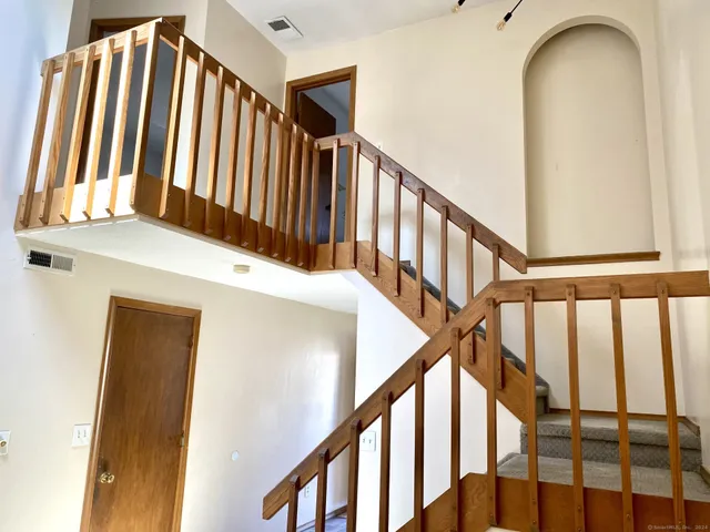 $2,300 | 101 Copper Beech Drive, Unit 101, Rocky Hill, CT 06067