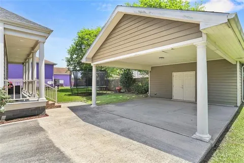 $374,000 | 18 Seaward Court, New Orleans, LA 70131