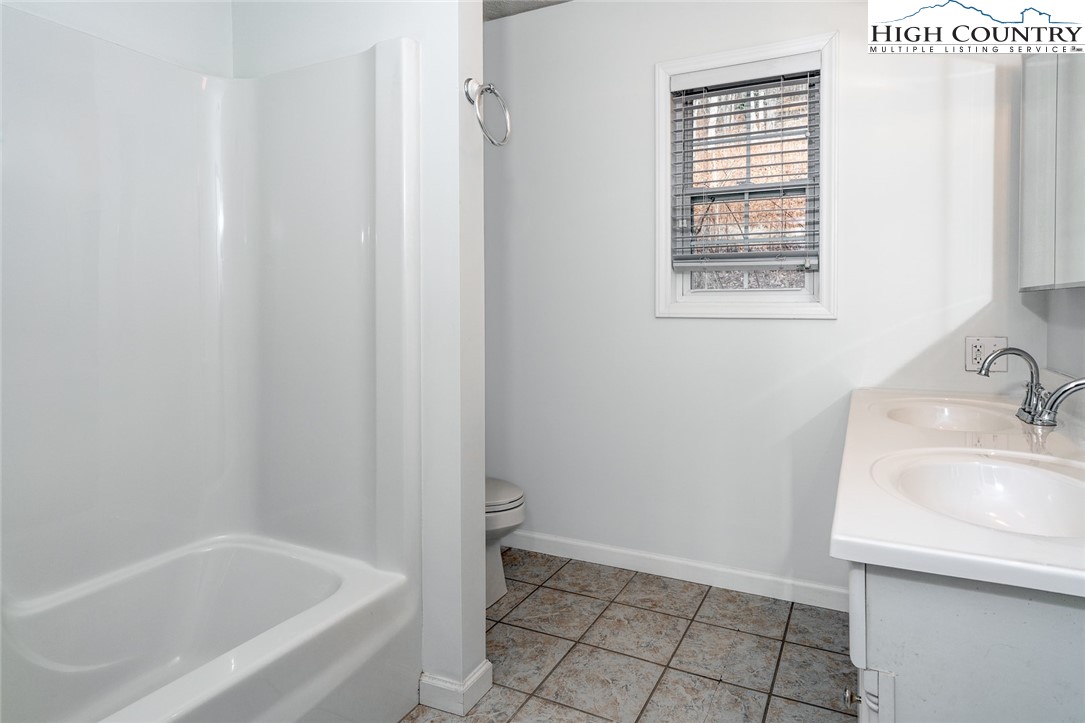 835 Grady Winkler Road Boone, NC 28607 - Photo 21 of 37 Gallery Image 21