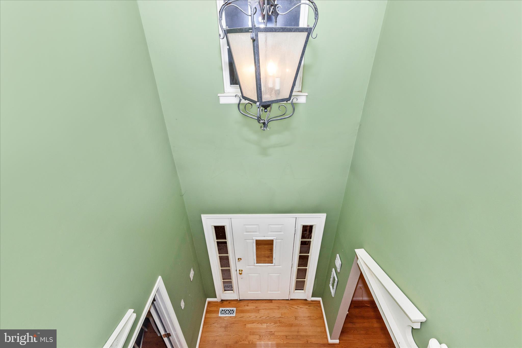 13607 Bardon Road Phoenix, MD 21131 - Photo 26 of 66 Foyer from Upper Landing