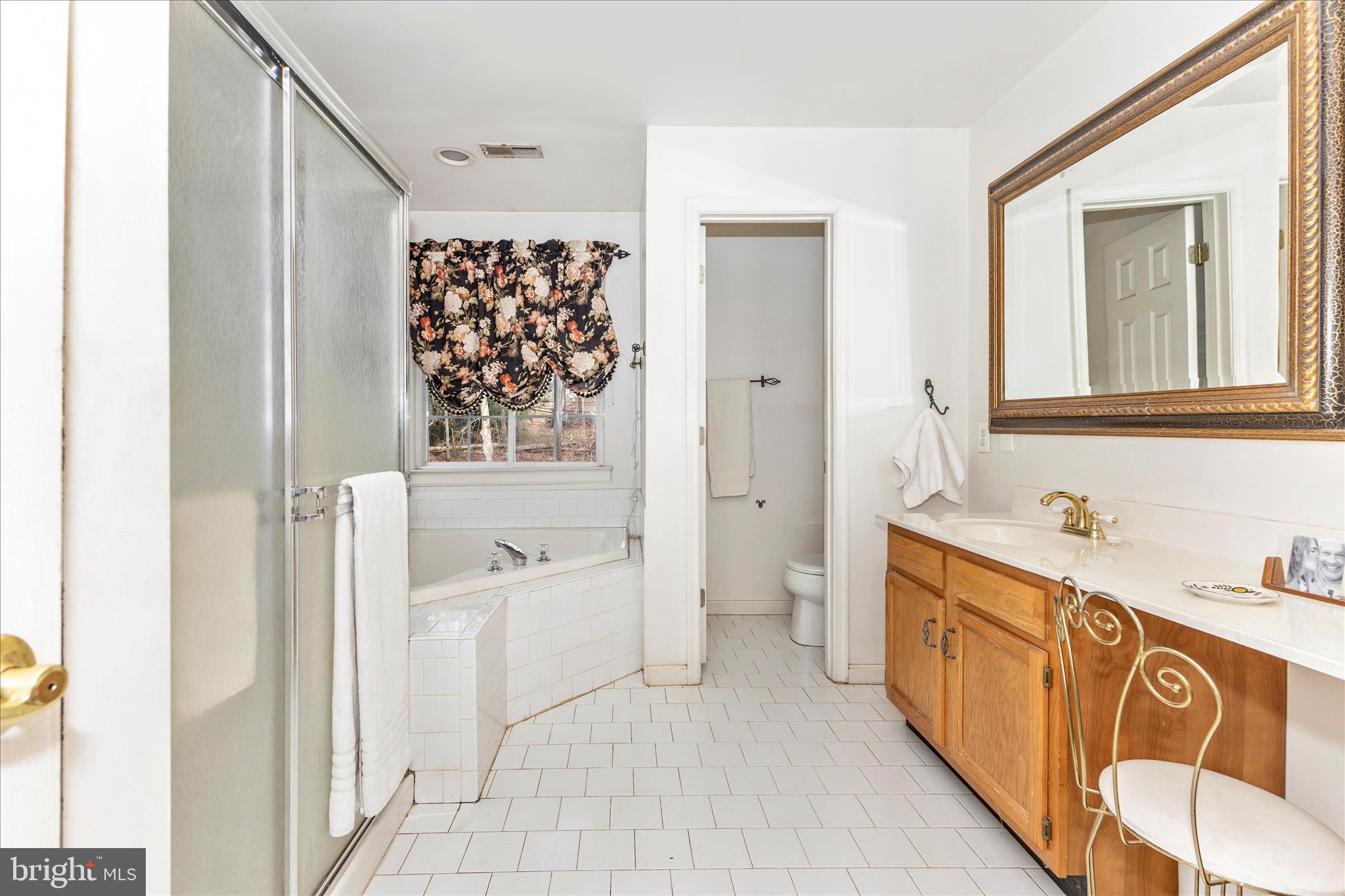 13607 Bardon Road Phoenix, MD 21131 - Photo 33 of 66 Primary Bathroom