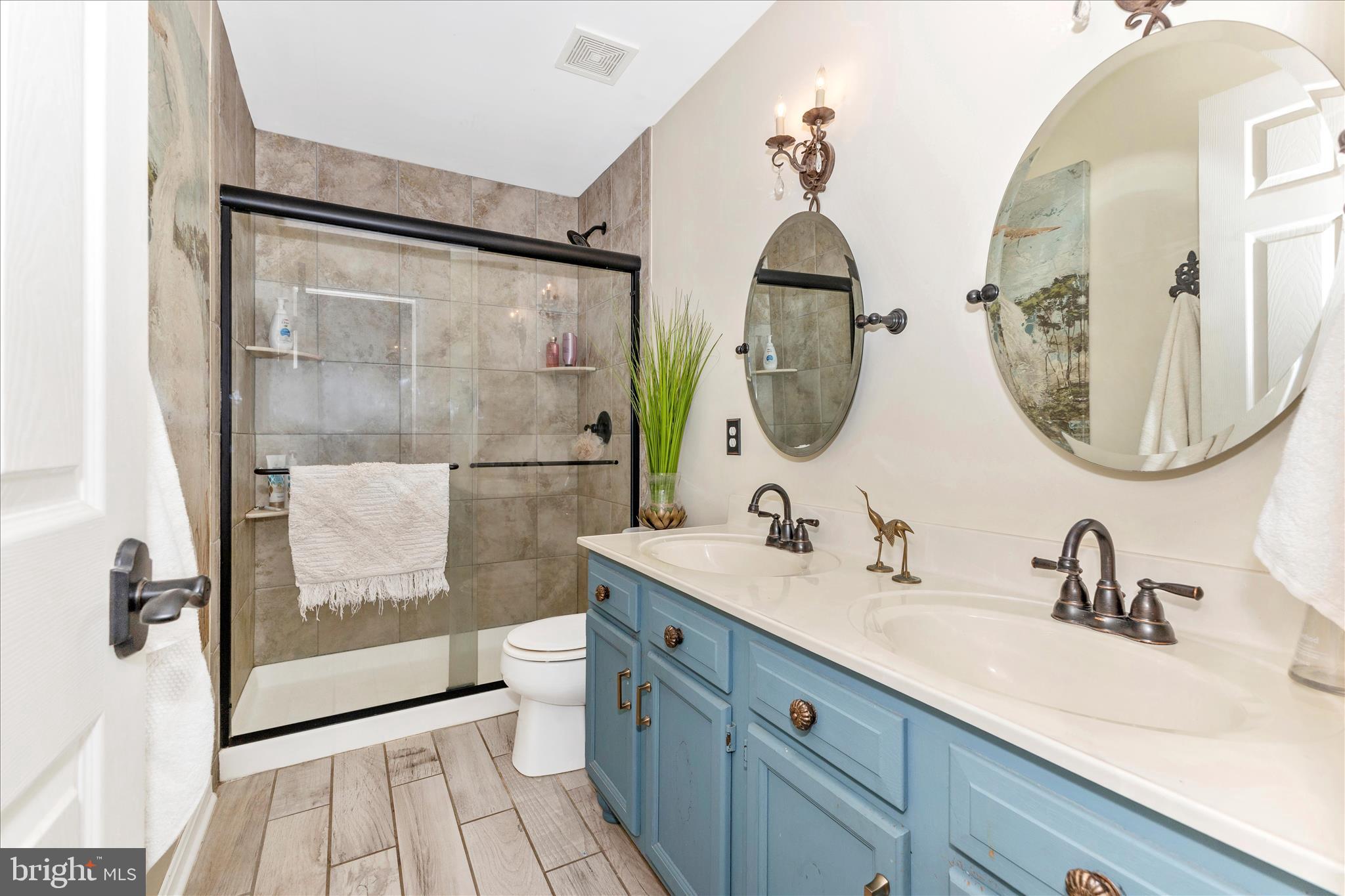 13607 Bardon Road Phoenix, MD 21131 - Photo 48 of 66 Hall Bathroom