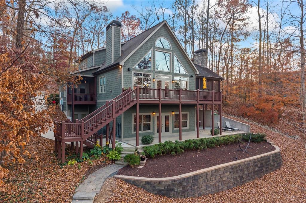152 Chapman Manor Drive Martin, GA 30557 - Photo 5 of 90 a front view of a house with a yard