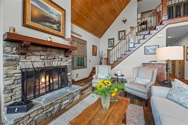 $1,300,000 | 152 Chapman Manor Drive, Martin, GA 30557