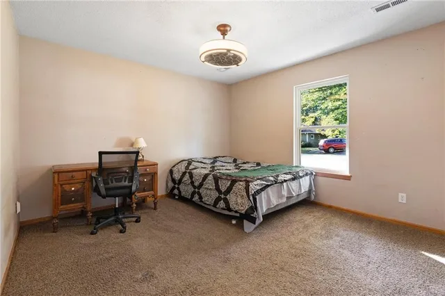 $260,000 | 407 East Richardson Street, Gallatin, MO 64640