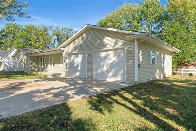 $260,000 | 407 East Richardson Street, Gallatin, MO 64640