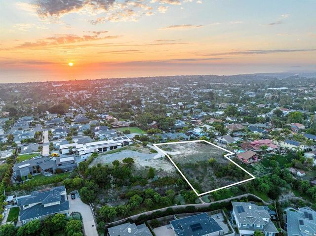 $3,000,000 | 707 Passiflora Avenue, Encinitas, CA 92024