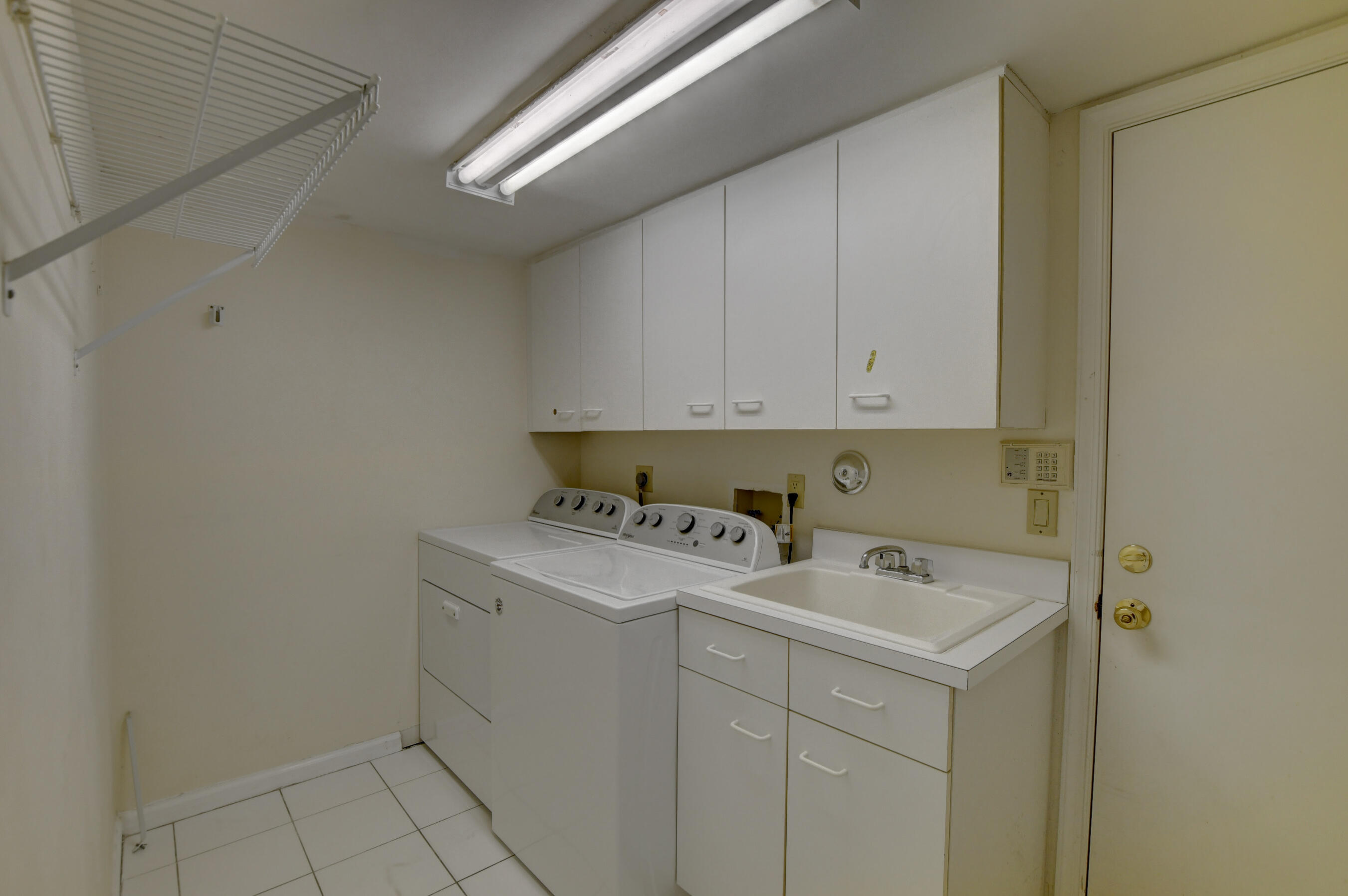 6626 Northwest 27th Avenue Boca Raton, FL 33496 - Photo 25 of 39 25_ebf_3117and4more