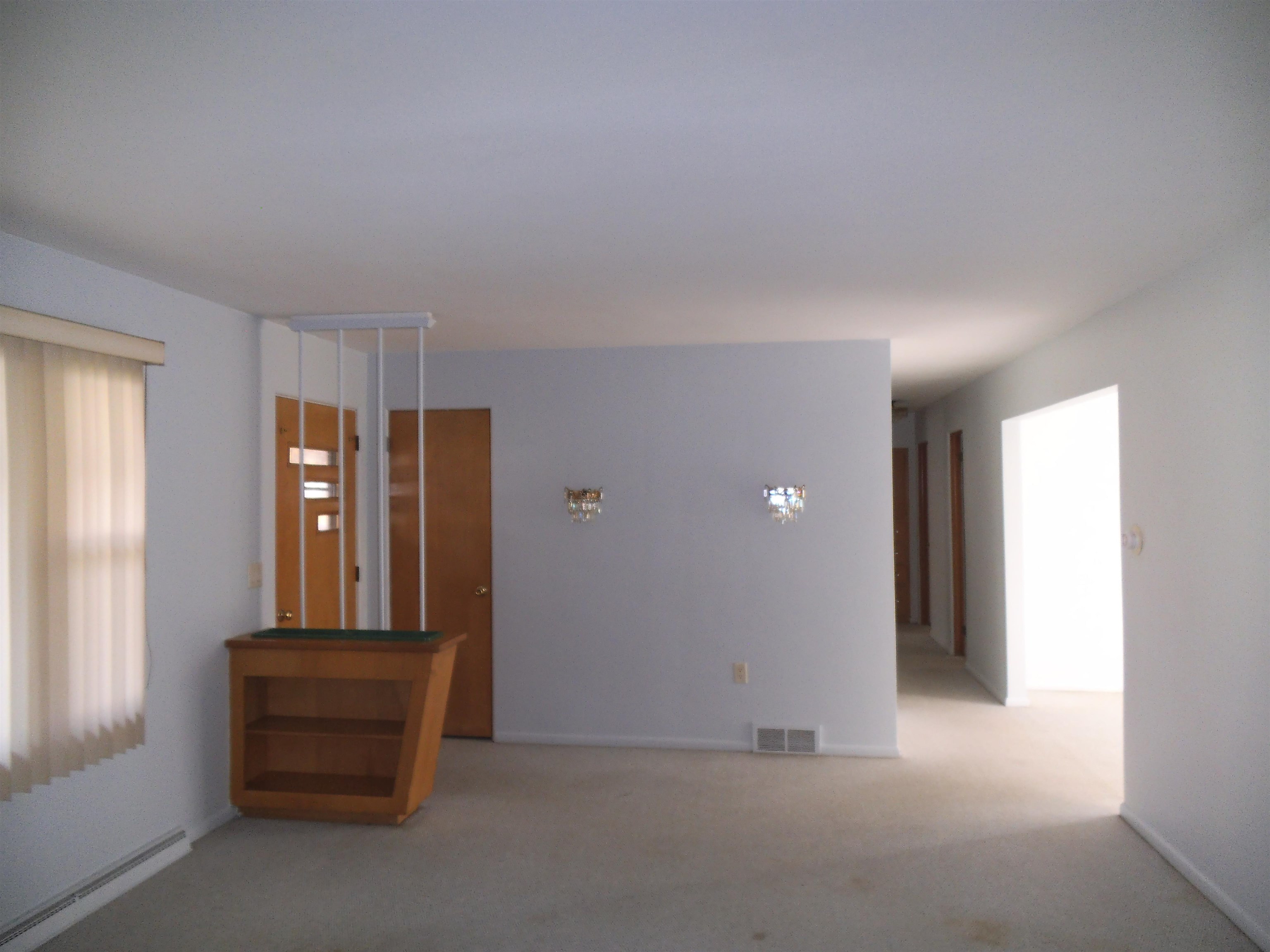 211 Shepard Street Zilwaukee, MI 48604 - Photo 5 of 28