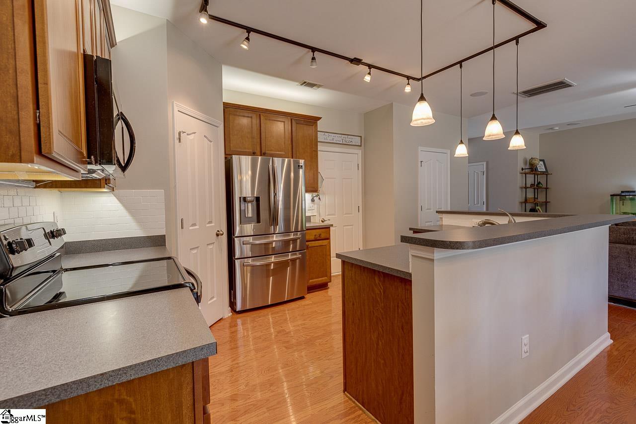35 Stream Crossing Way Greer, SC 29650 - Photo 9 of 24 Gallery Image 9
