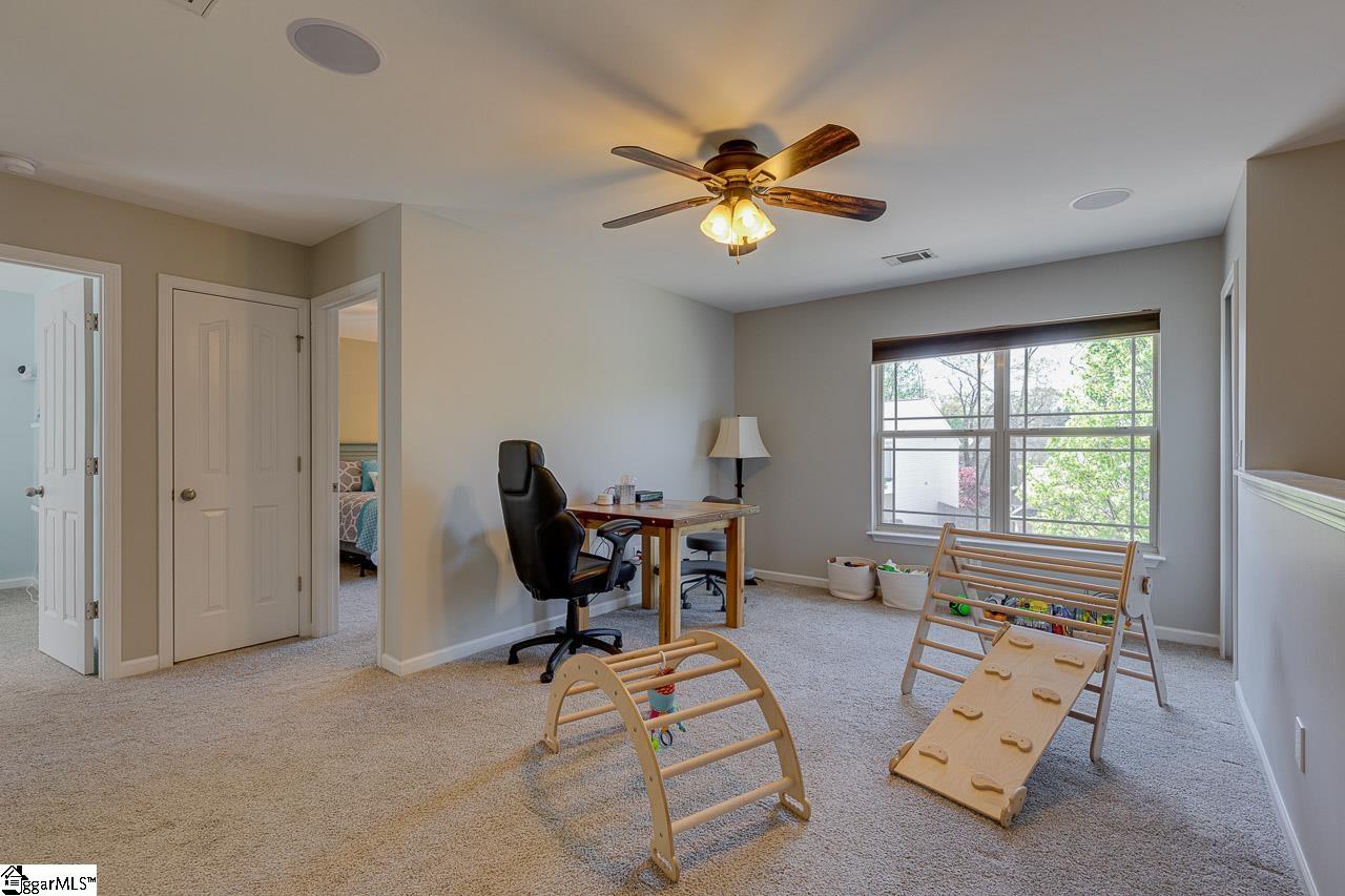 35 Stream Crossing Way Greer, SC 29650 - Photo 10 of 24 Gallery Image 10