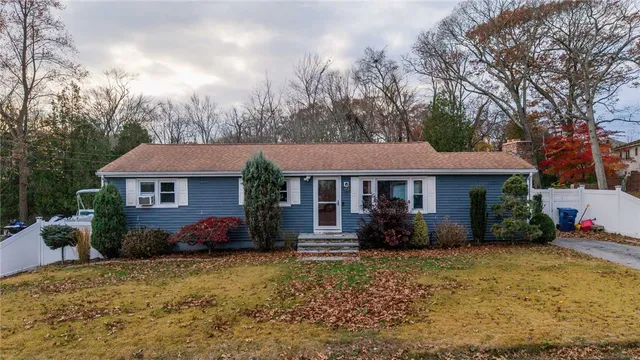 $424,900 | 401 Lake Shore Drive, Warwick, RI 02889