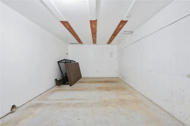 $424,900 | 401 Lake Shore Drive, Warwick, RI 02889