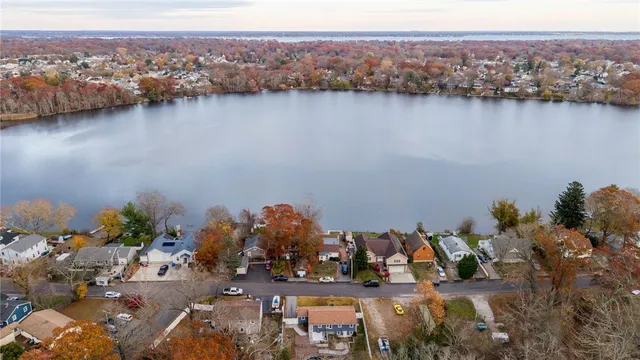 $424,900 | 401 Lake Shore Drive, Warwick, RI 02889