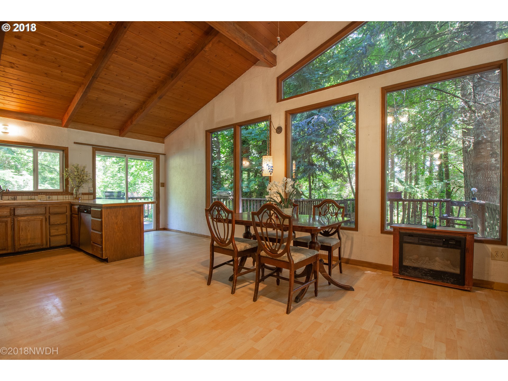 27527 Siuslaw Road Lorane, OR 97451 - Photo 4 of 32 Gallery Image 4