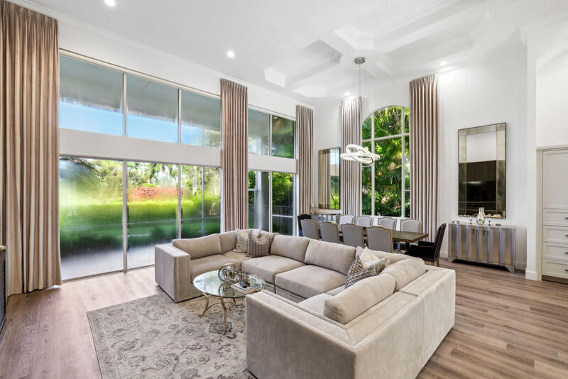 6499 Enclave Way Boca Raton, FL 33496 - Photo 21 of 56 Family/Dining