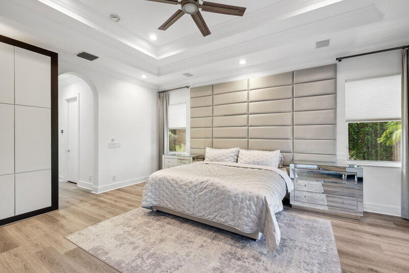 6499 Enclave Way Boca Raton, FL 33496 - Photo 25 of 56 Primary
