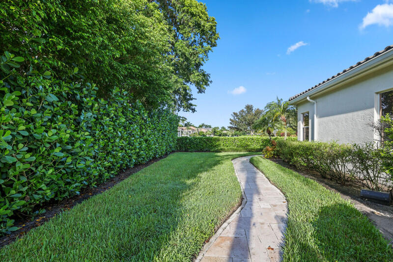 6499 Enclave Way Boca Raton, FL 33496 - Photo 8 of 56 Yard