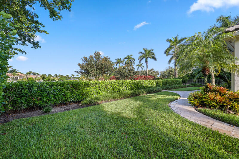 6499 Enclave Way Boca Raton, FL 33496 - Photo 9 of 56 Yard