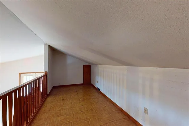 $269,900 | 22535 South 1408th Road, Moundville, MO 64771