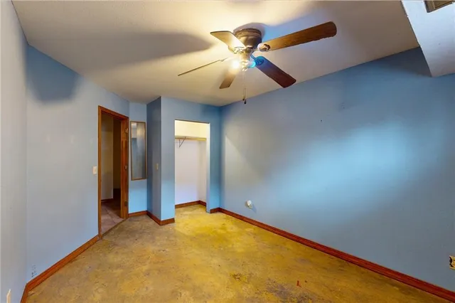 $269,900 | 22535 South 1408th Road, Moundville, MO 64771