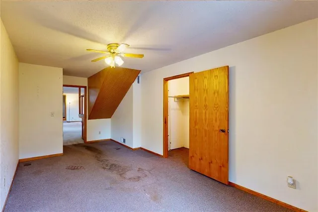 $269,900 | 22535 South 1408th Road, Moundville, MO 64771