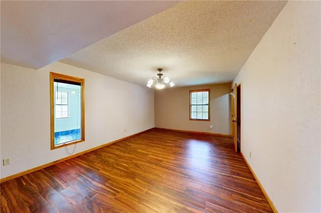 $269,900 | 22535 South 1408th Road, Moundville, MO 64771