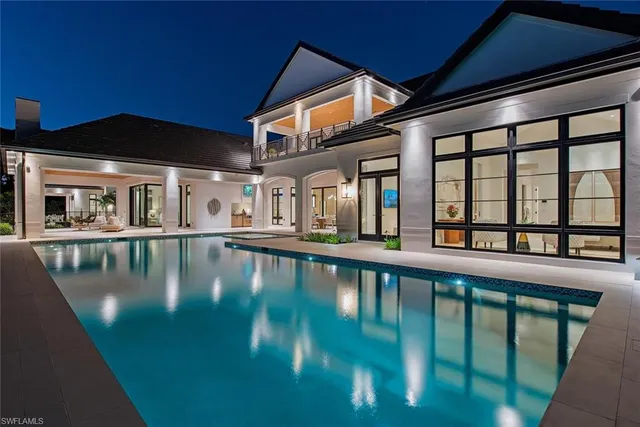 $13,950,000 | 117 West Street, Naples, FL 34108