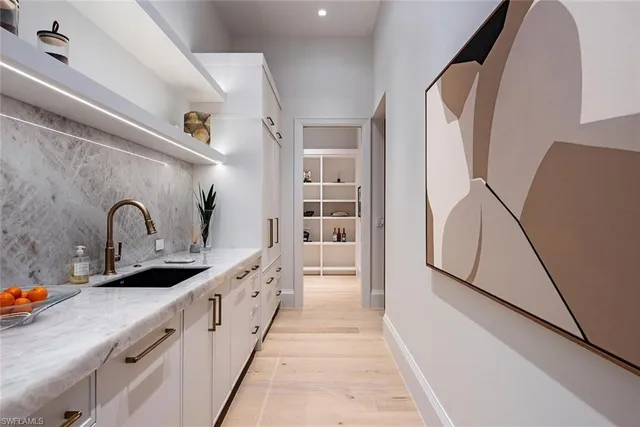 $13,950,000 | 117 West Street, Naples, FL 34108