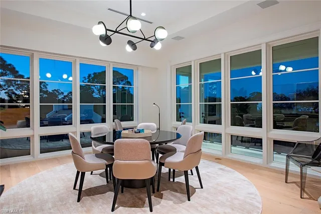 $13,950,000 | 117 West Street, Naples, FL 34108