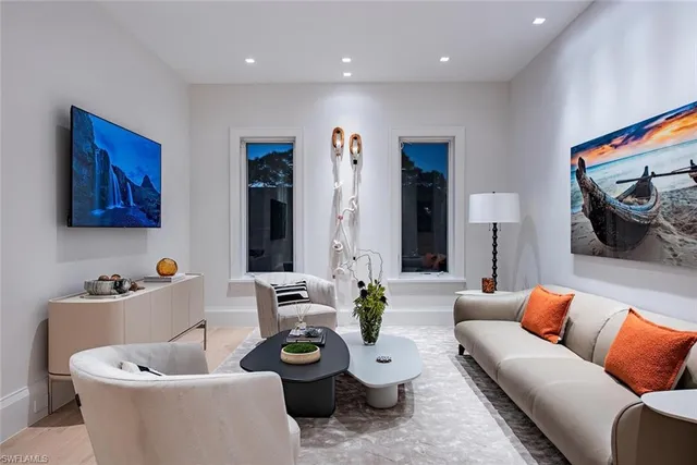 $13,950,000 | 117 West Street, Naples, FL 34108