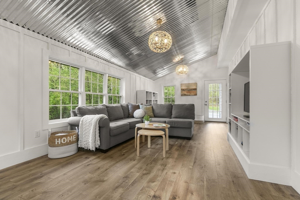 277 Washington Street Boxford, MA 01921 - Photo 14 of 37 Gallery Image 14