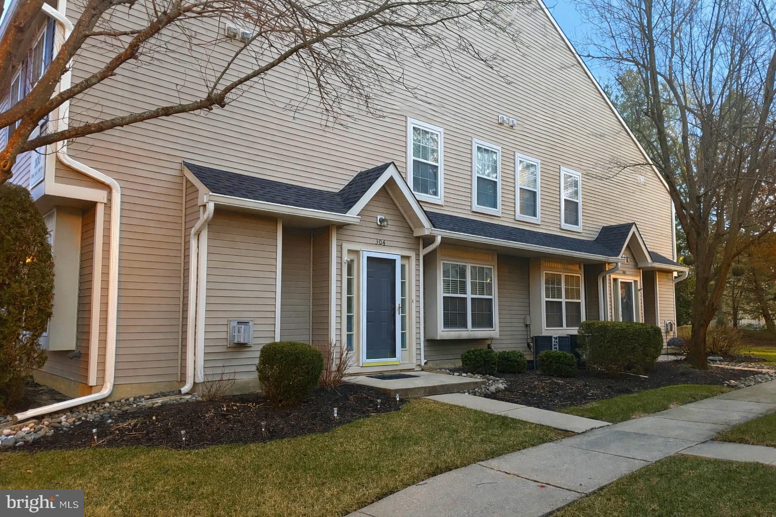 304 Coventry Way Mount Laurel, NJ 08054 - Photo 2 of 16 Front of Home
