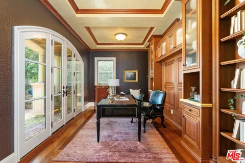 $5,195,000 | 919 South Gretna Green Way, Los Angeles, CA 90049