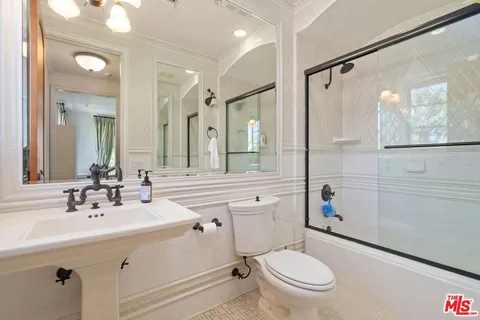 $5,195,000 | 919 South Gretna Green Way, Los Angeles, CA 90049