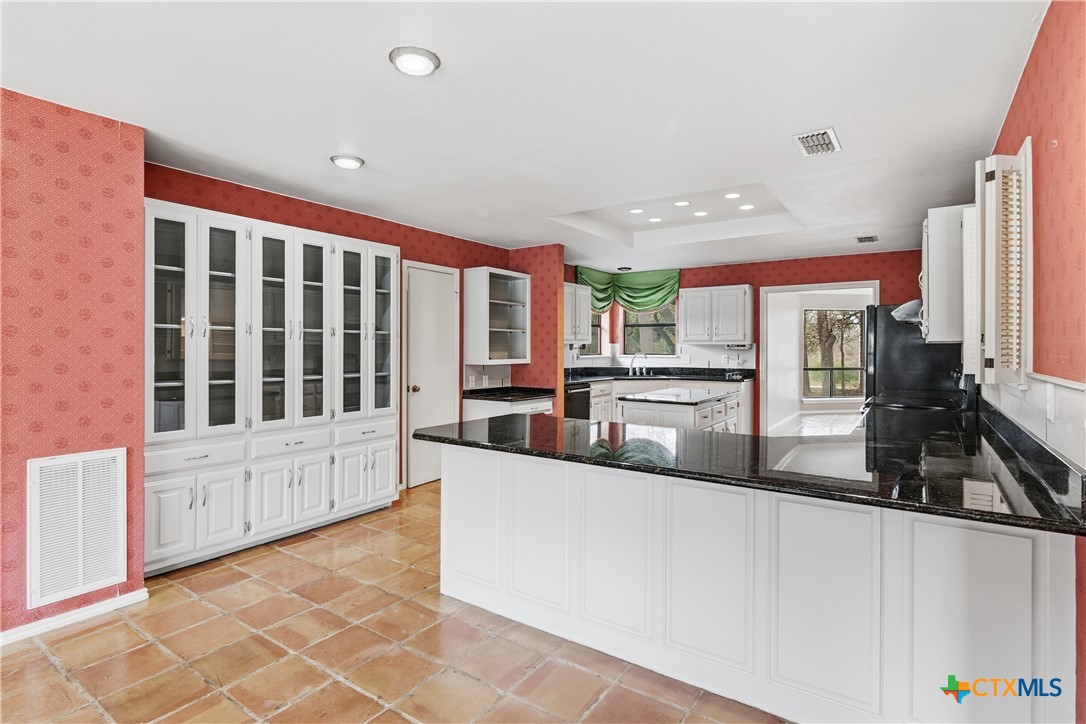 202 Wedgewood Seguin, TX 78155 - Photo 17 of 42