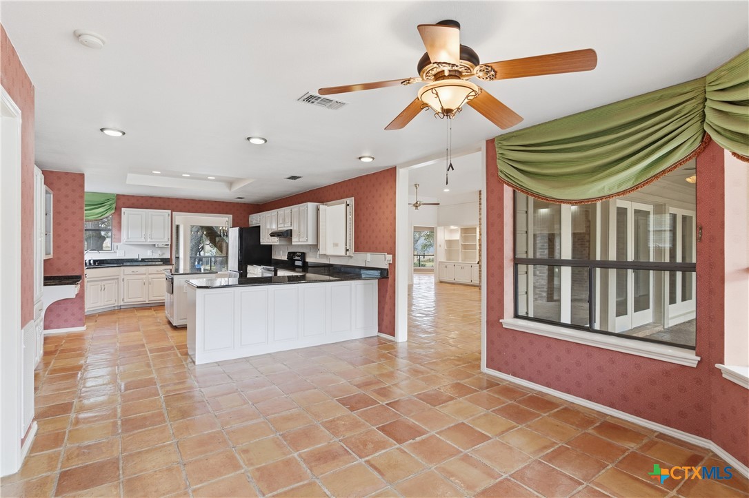 202 Wedgewood Seguin, TX 78155 - Photo 18 of 42