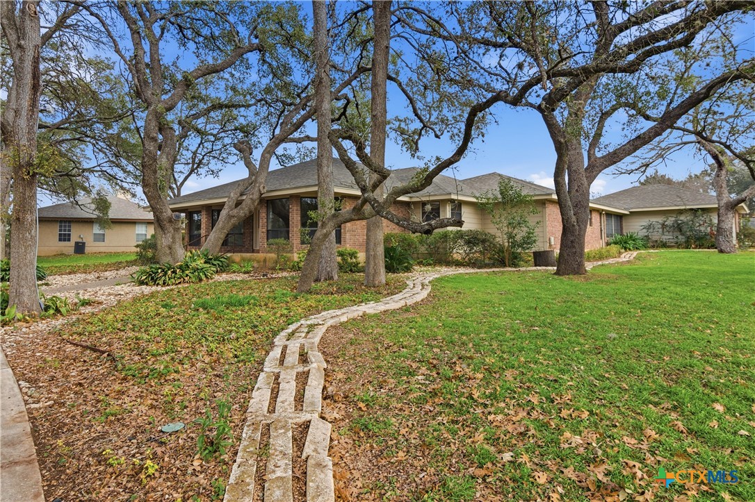 202 Wedgewood Seguin, TX 78155 - Photo 3 of 42