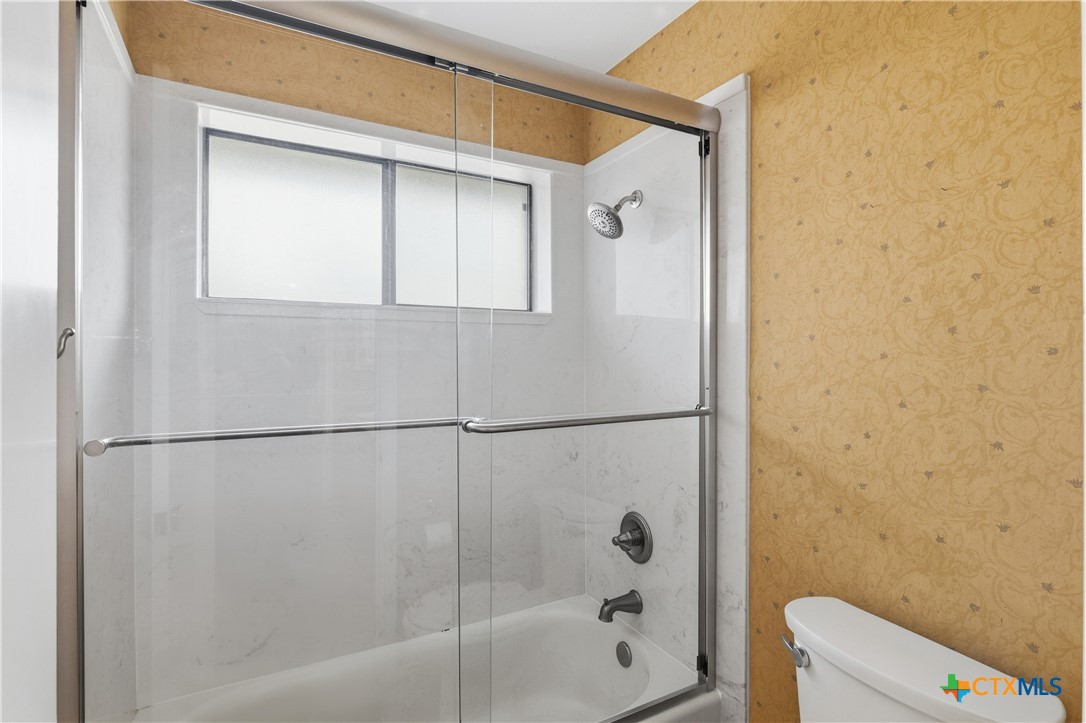 202 Wedgewood Seguin, TX 78155 - Photo 32 of 42