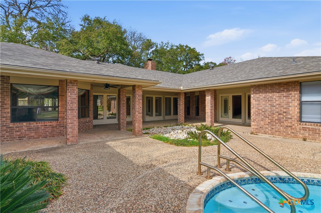 202 Wedgewood Seguin, TX 78155 - Photo 34 of 42