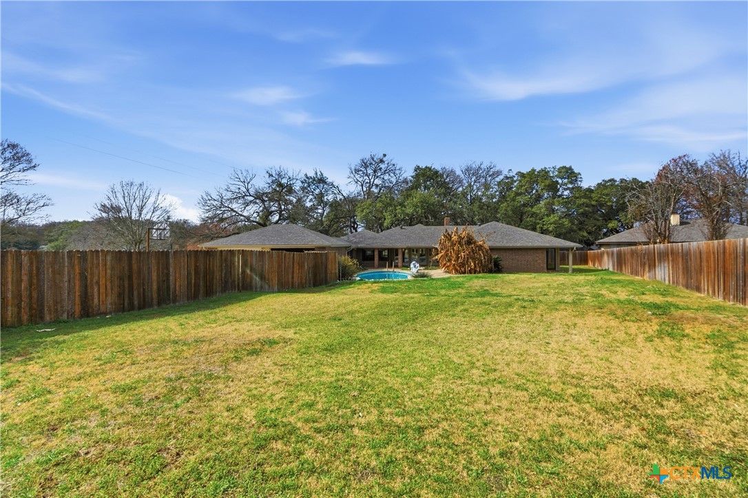 202 Wedgewood Seguin, TX 78155 - Photo 38 of 42