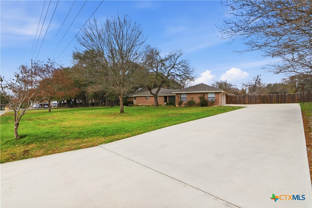 202 Wedgewood Seguin, TX 78155 - Photo 40 of 42